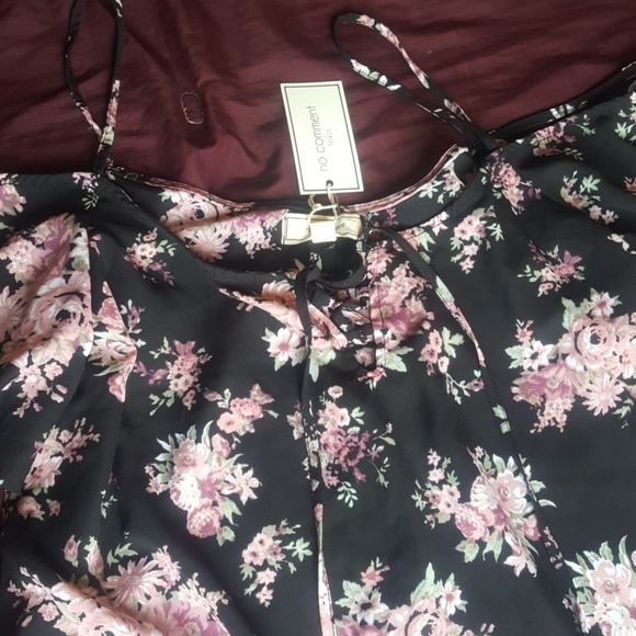 Dress - Picture 3 of 4